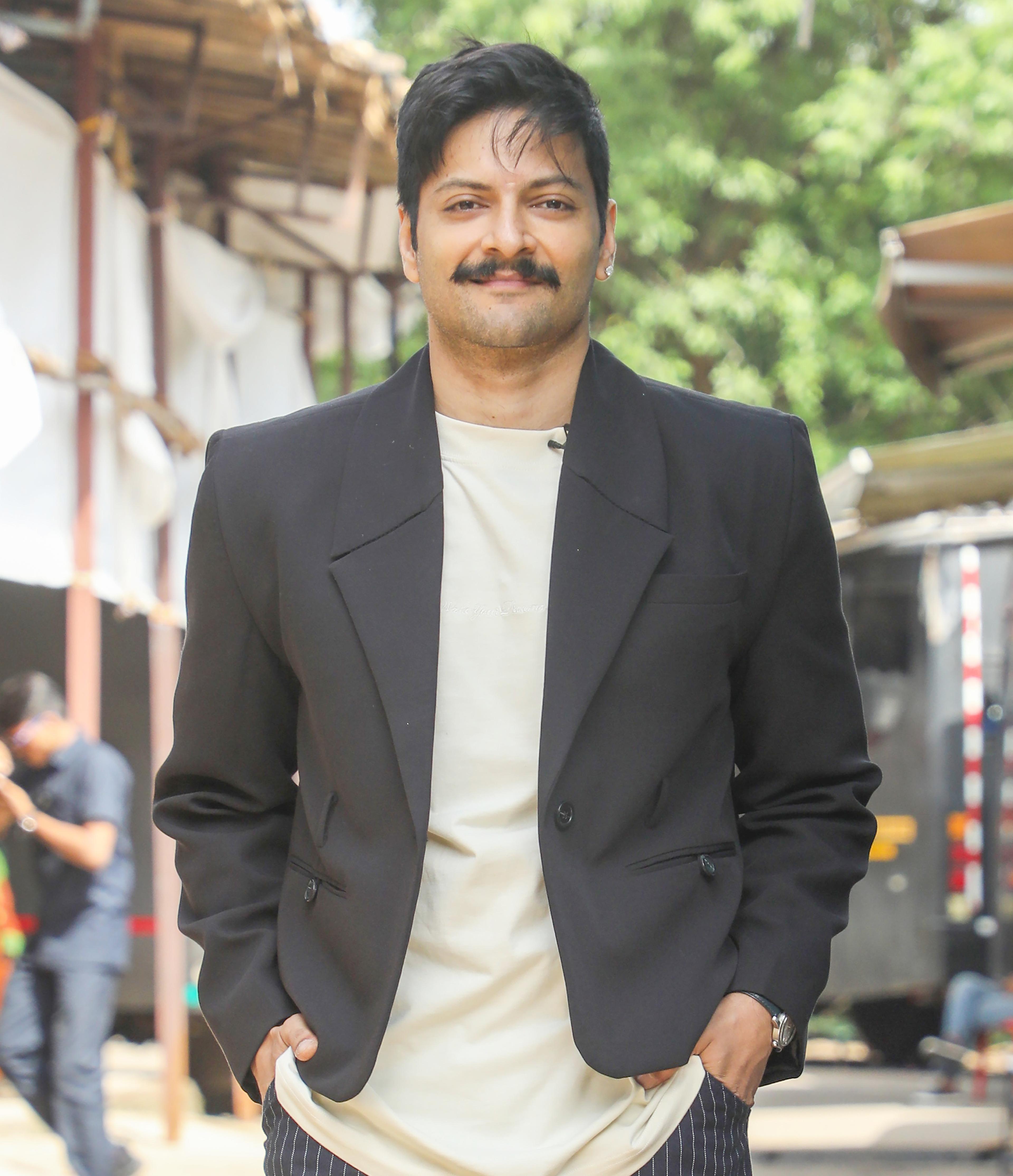 Ali Fazal says Anurag Basu's crew is an extension of his mind - bollyy