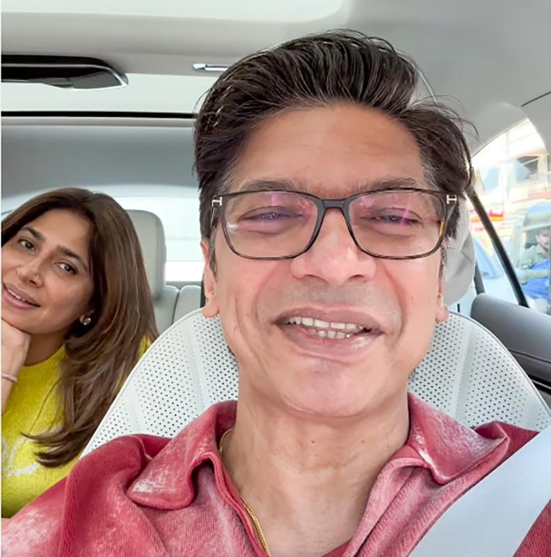 Shaan celebrates legendary Mohammed Rafi’s 102nd birth anniversary, throws an impromptu song quiz at his sons