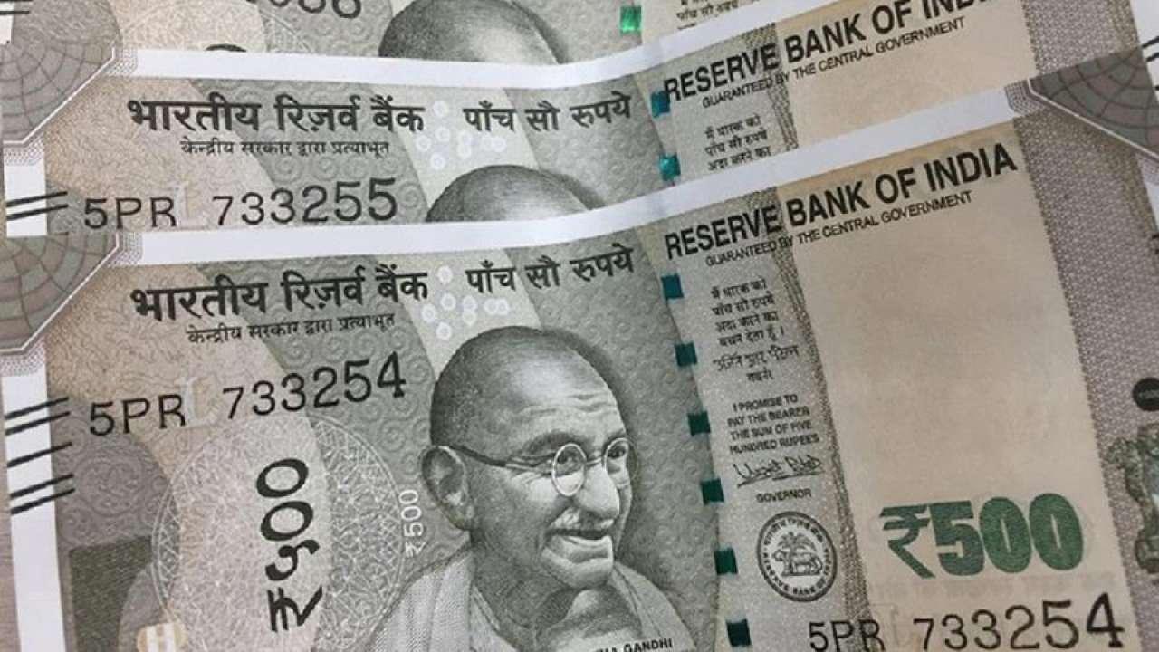 Surat Police Seize Rs 1.06 Lakh Fake Currency