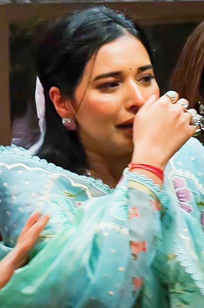 BB 19: Tanya Mittal becomes inconsolable after Kunickaa Sadanand drags her mother & questions upbringing