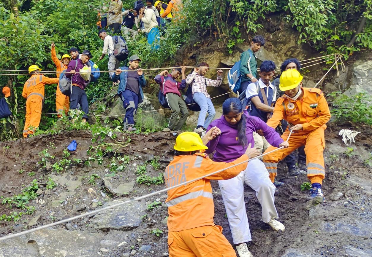 Rudraprayag road accident: Six Rajasthan pilgrims missing, CM dials Uttarakhand counterpart