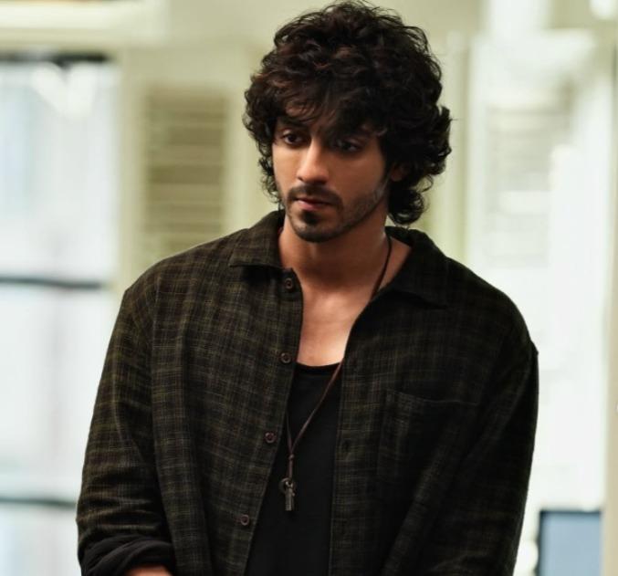 Ahaan Panday to train 5 hours a day for his next film with Ali Abbas Zafar