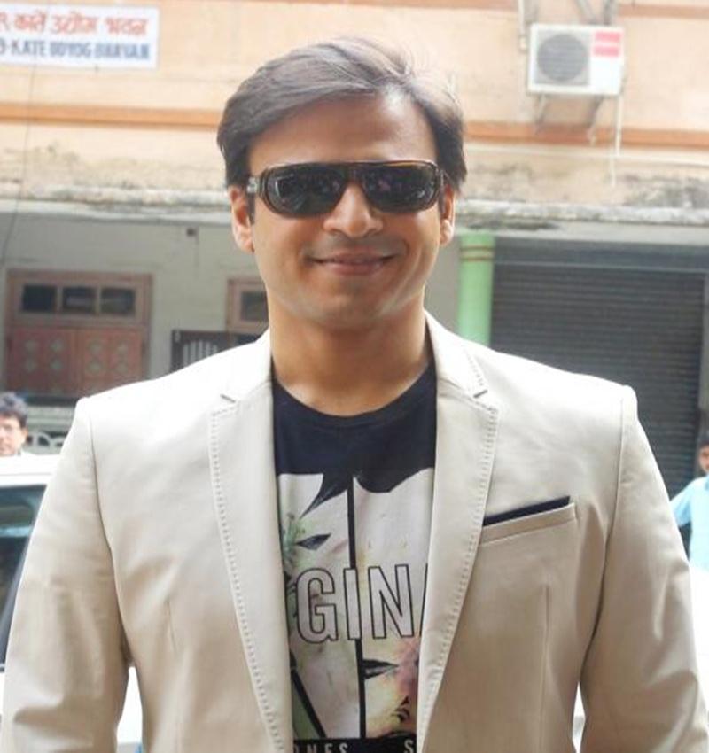 Vivek Oberoi dedicates Friendship Day to friends and family