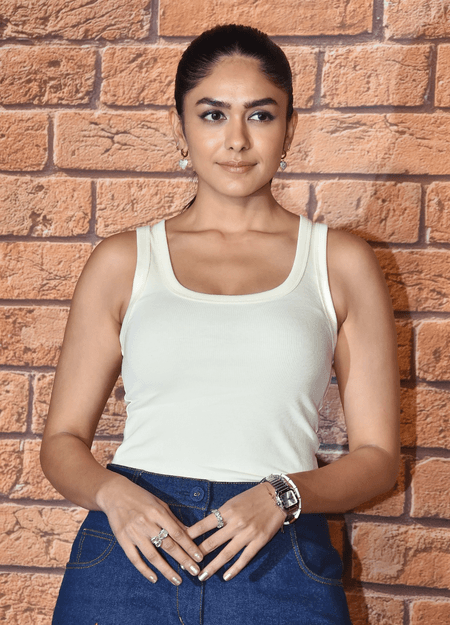 Mrunal Thakur reveals the traits she has in common with her ‘‘Do Deewane Sehar Mein’ character