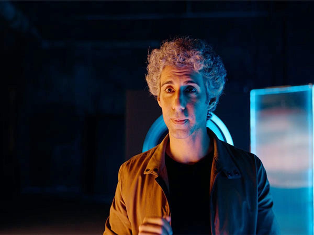 Love Through Virtual Reality