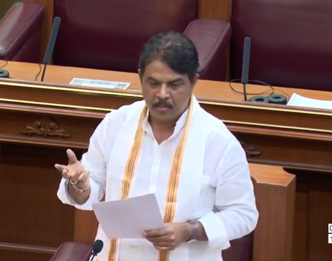 2,422 farmers committed suicide under Cong govt; CM Siddaramaiah betrayed farmers: Karnataka BJP