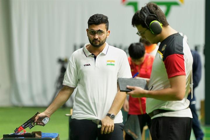 National Shooting: Anish in lead after Day 1 of selection trials