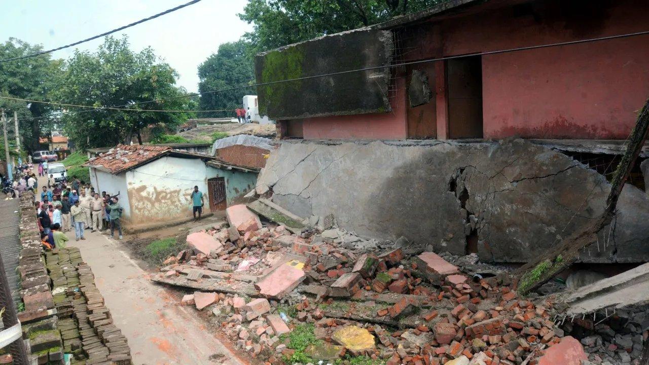 One dead, two injured after roof of abandoned govt school collapsed in Ranchi