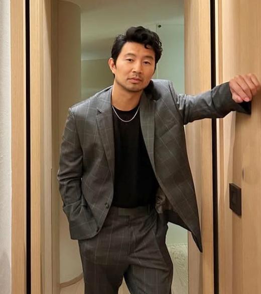 Simu Liu took Taylor Swift's help for his proposal to fiancee