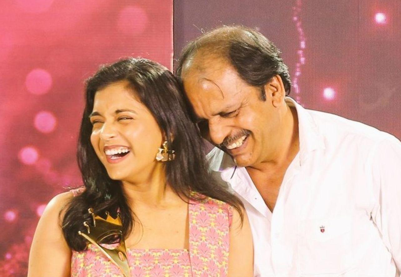 Sumbul Touqeer’s father opens up about sacrificing his acting career for his daughters