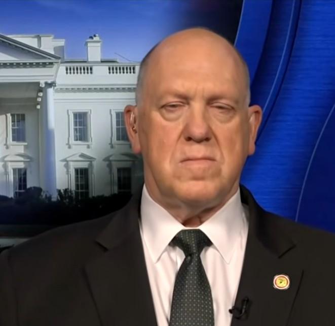 US shutdown standoff hits airports, pay row deepens