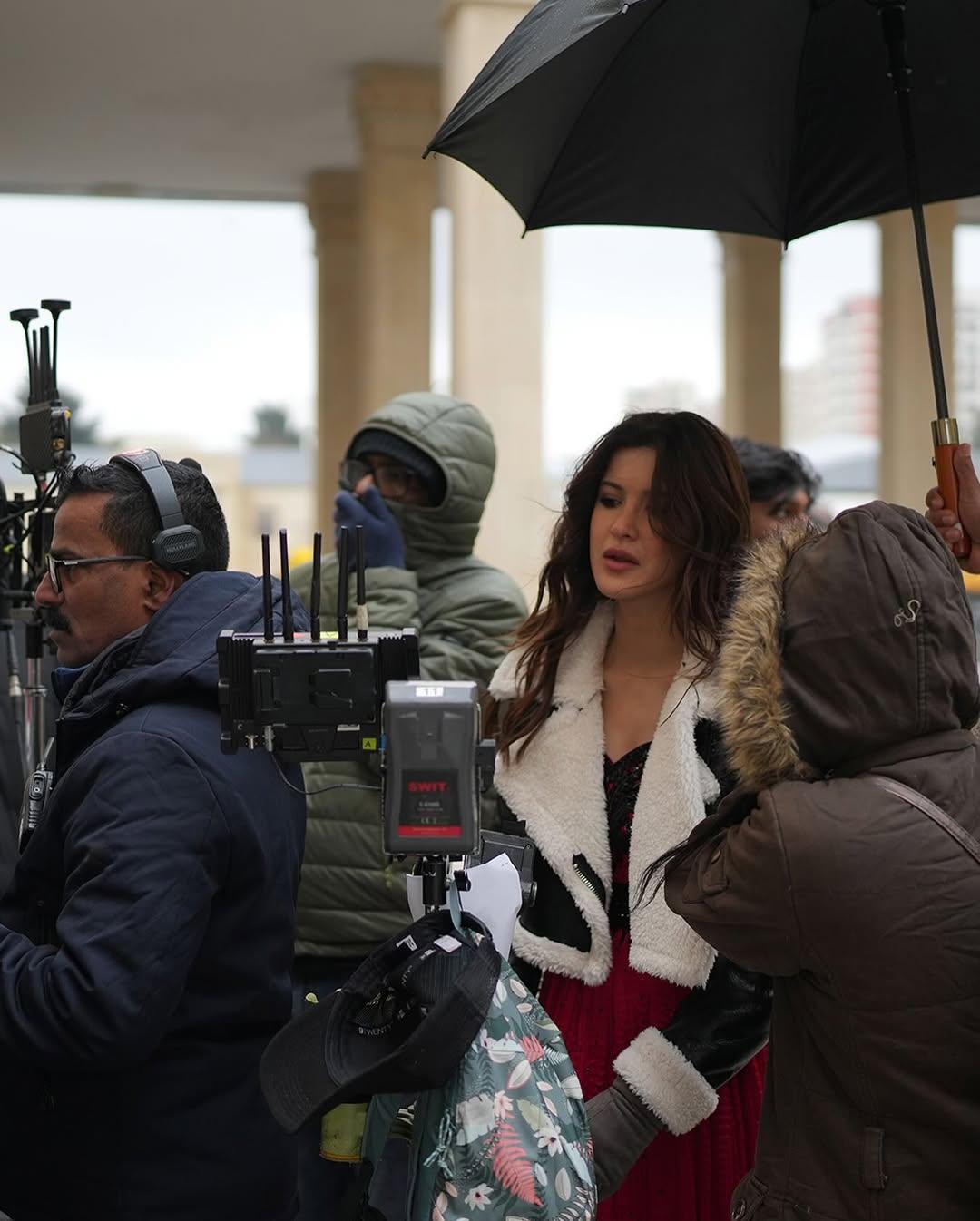 Shanaya Kapoor says she’s ‘dreaming’ with her ‘eyes open’