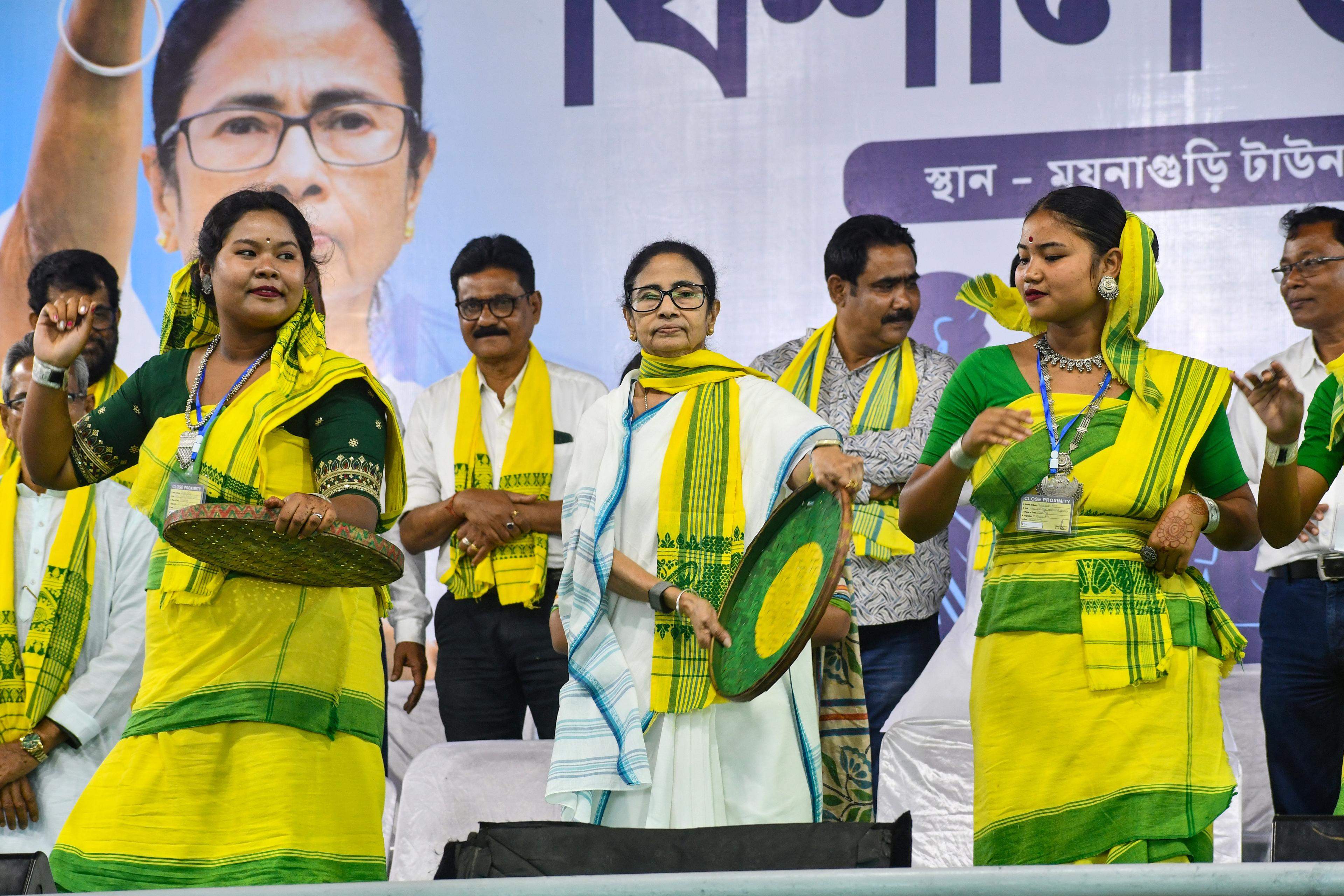 Bengal: BJP approaches ECI, accuses Mamata Banerjee of gross MCC violation