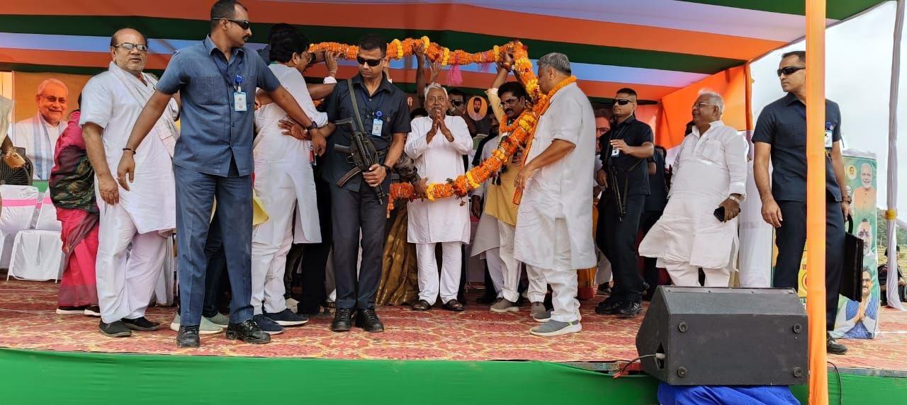 Bihar polls: Nitish Kumar highlights development schemes of his govt