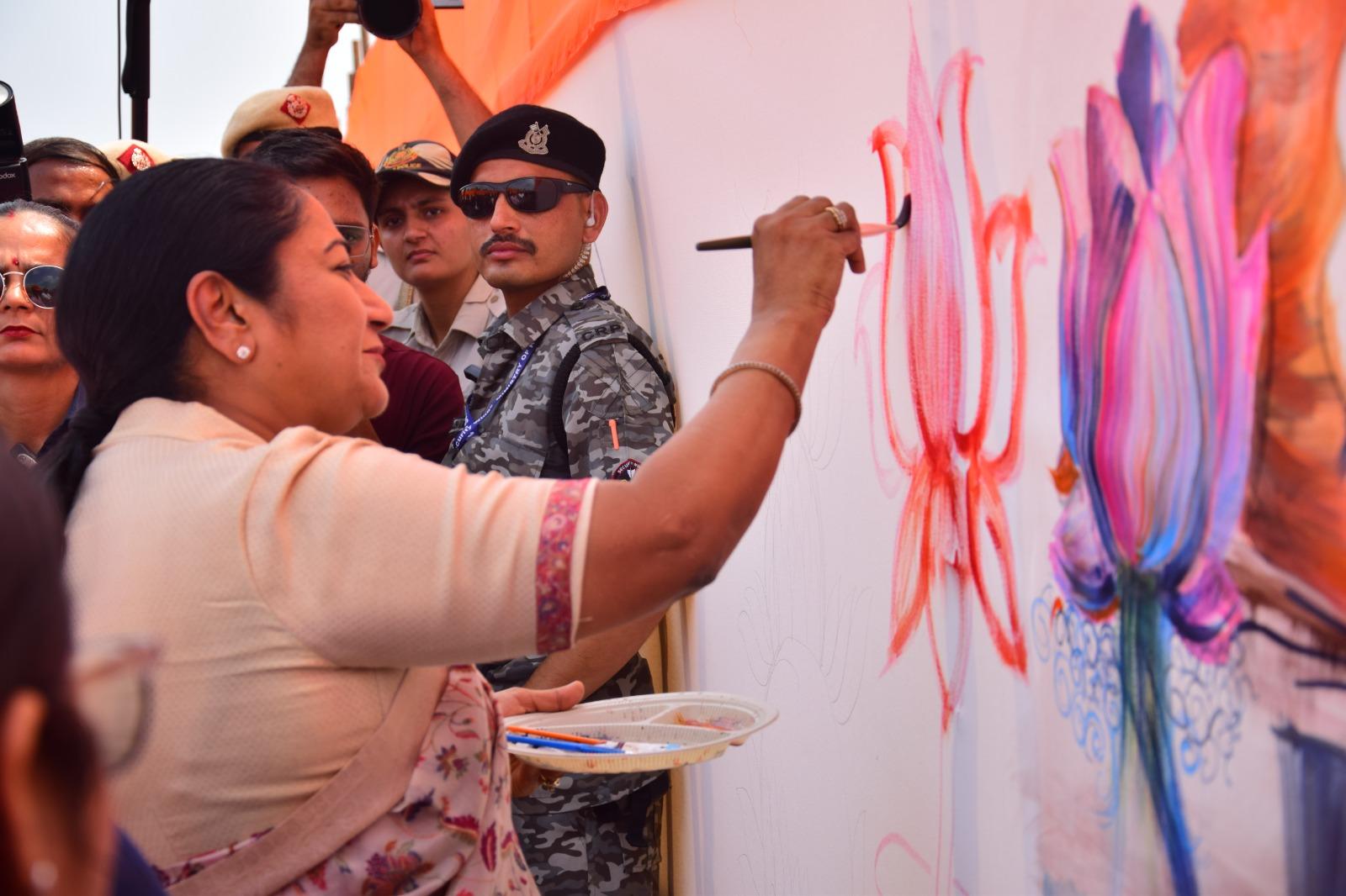 NDMC sets world record with 10-km-long live canvas painting to mark PM Modi's birthday