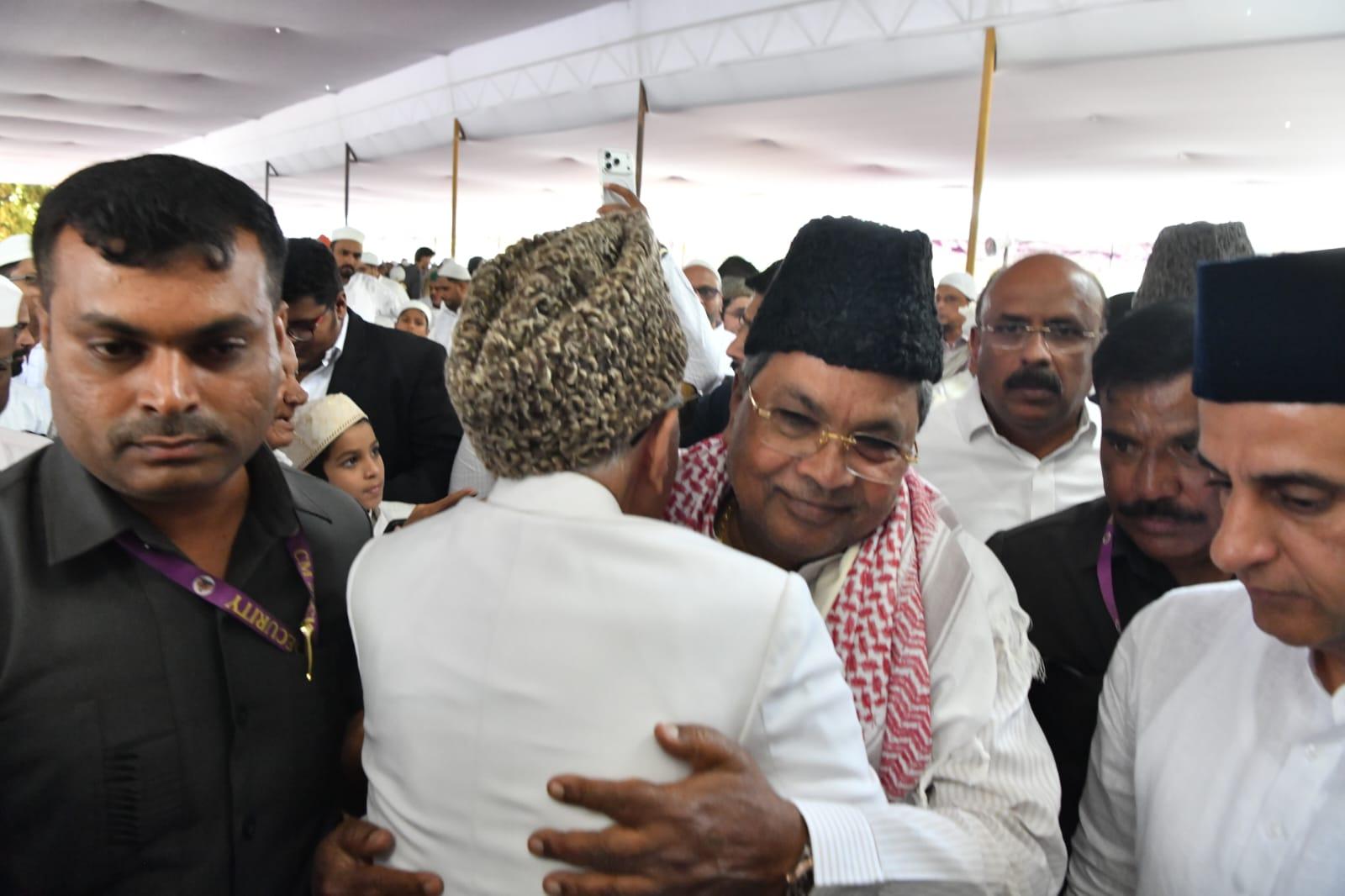Karnataka CM Siddaramaiah extends Eid greetings to Muslim community