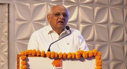 Gujarat govt fixes minimum Rs 20 per unit payment for village computer entrepreneurs