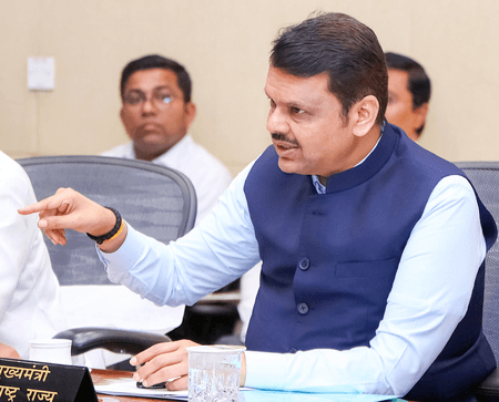 Maha govt to give freebies to drought-affected farmers: CM Fadnavis