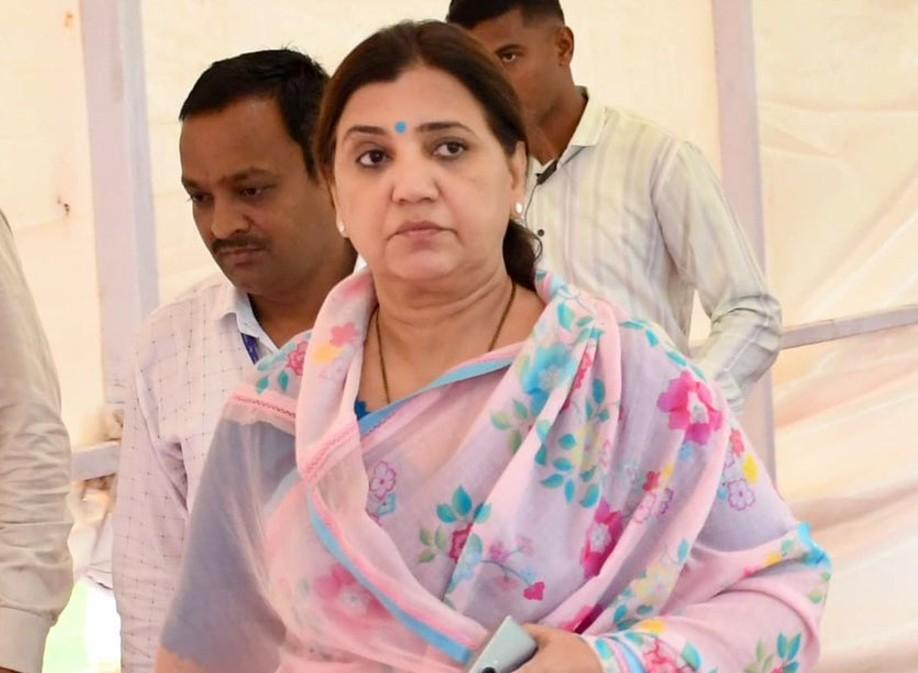 Maha govt to draft strict law against bogus doctors: Minister