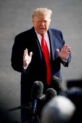 Trump clears conditional NVIDIA H200 sales to China; Warren warns risk