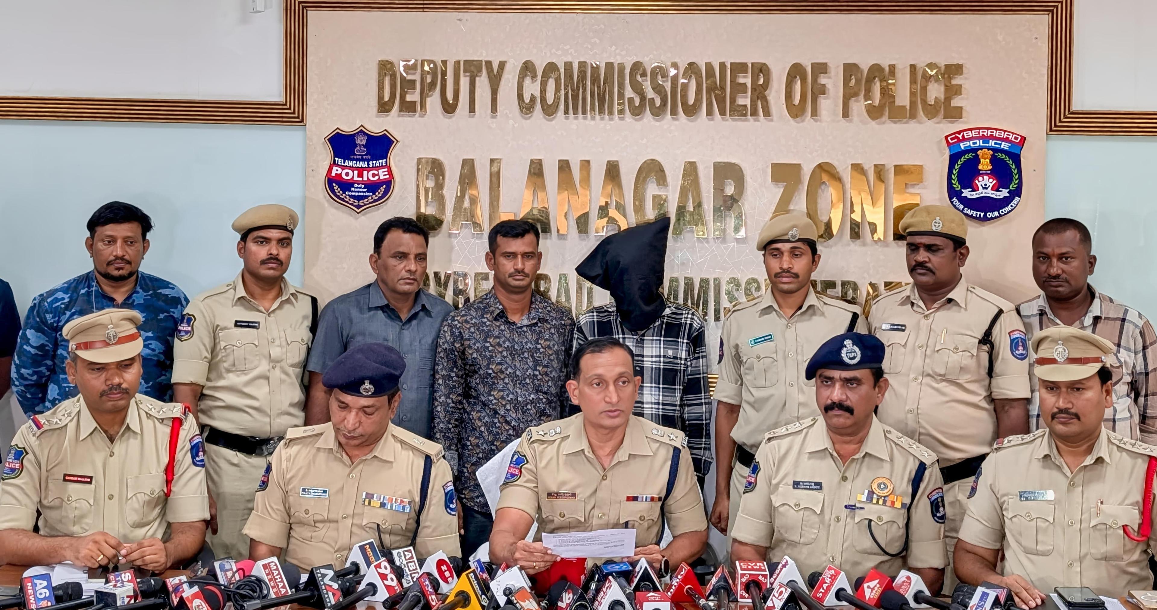 Class 10 student, boyfriend held for mother's murder in Hyderabad