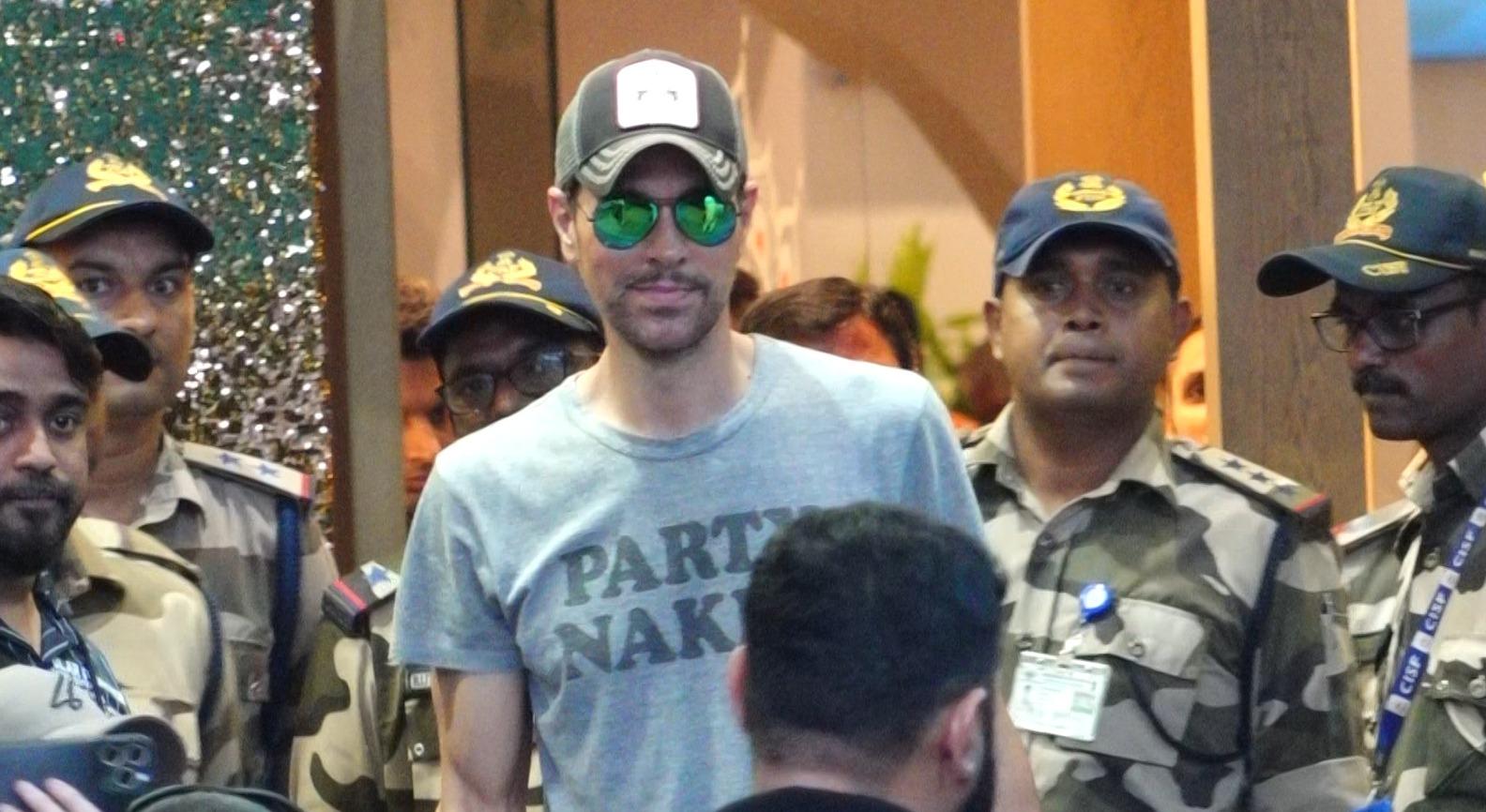 Enrique Iglesias arrives In India ahead of his two-day concert In Mumbai