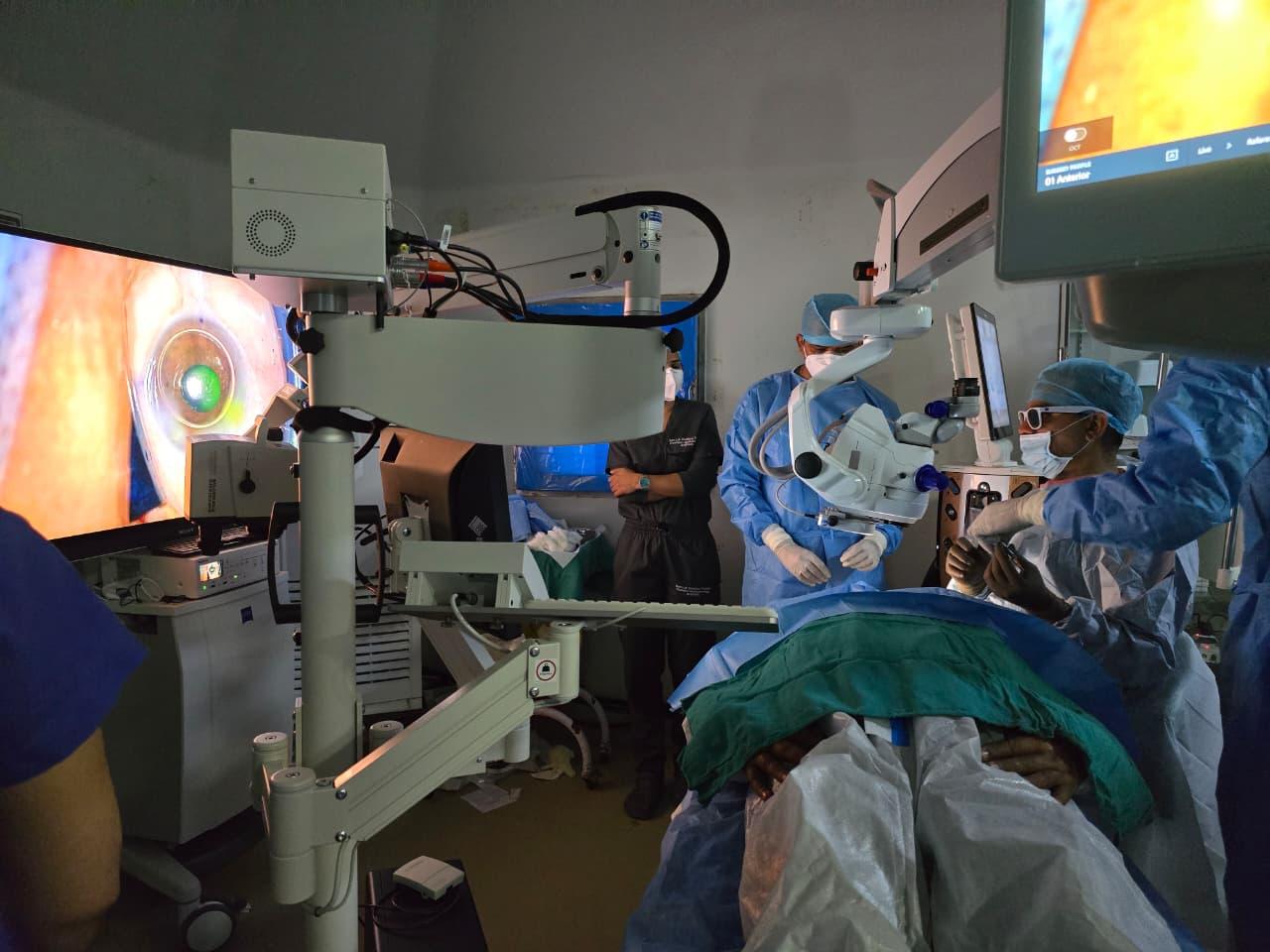 Army Hospital R&R performs India’s 1st 3D Flex Aqueous Angiography with iStent