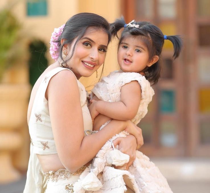 Exes Charu Asopa and Rajeev Sen share “Couple Pictures”, spark reconciliation speculations