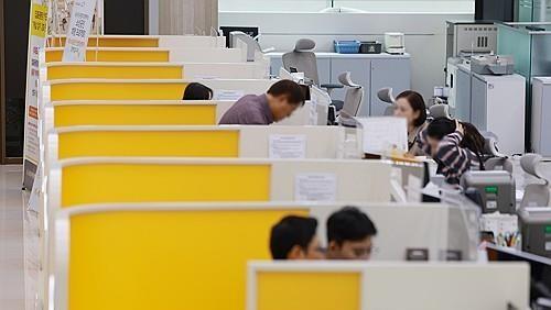 S. Korean banks likely to tighten lending criteria in Q4: Report