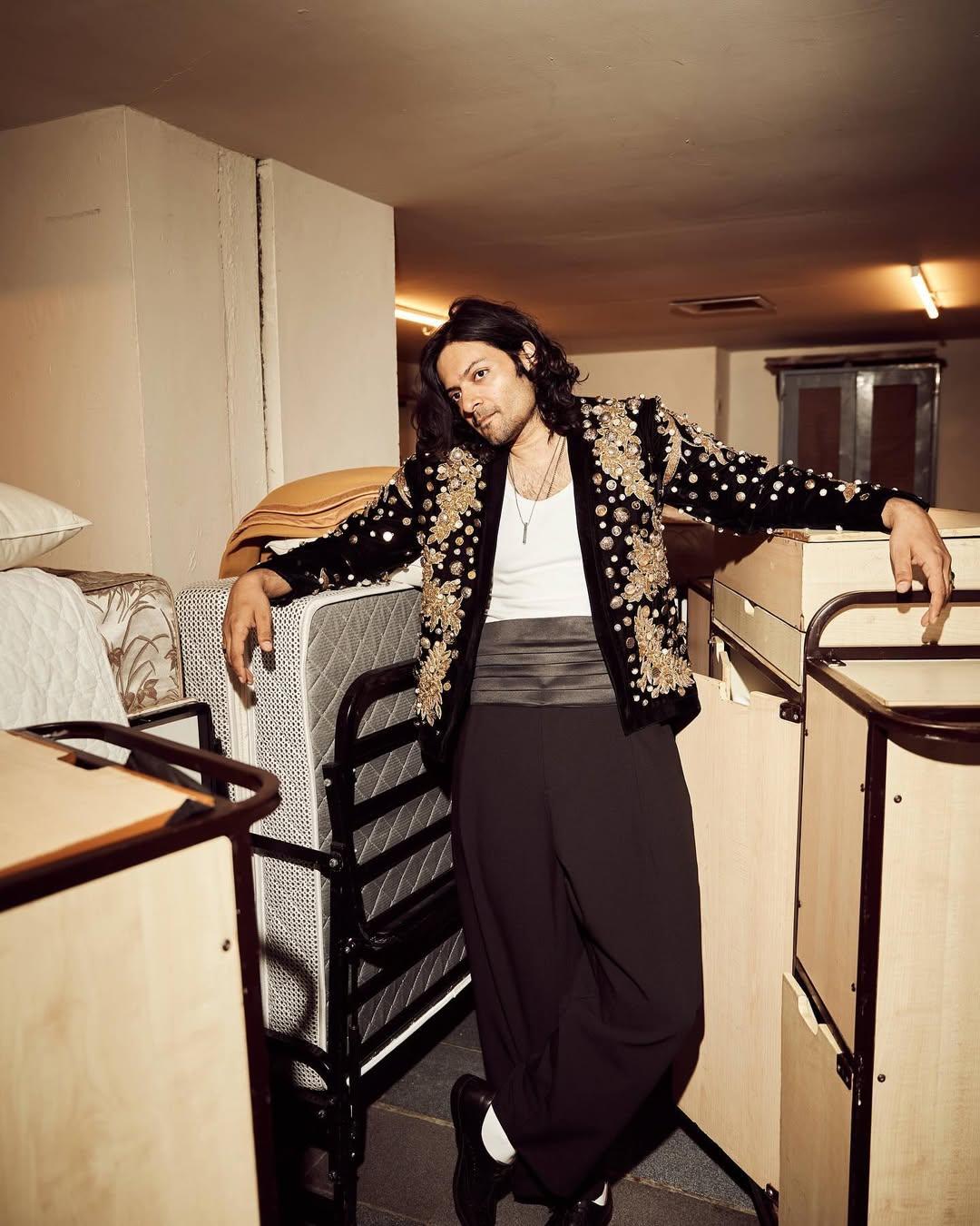 Ali Fazal remembers his late mother in a nostalgic post: 'had to say goodbye to 2 people'