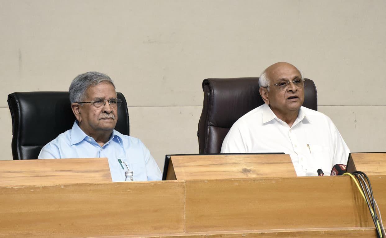 Gujarat’s e‑Nagar portal logs 18 lakh transactions in 2025-26, revenue tops Rs 1,031 crore