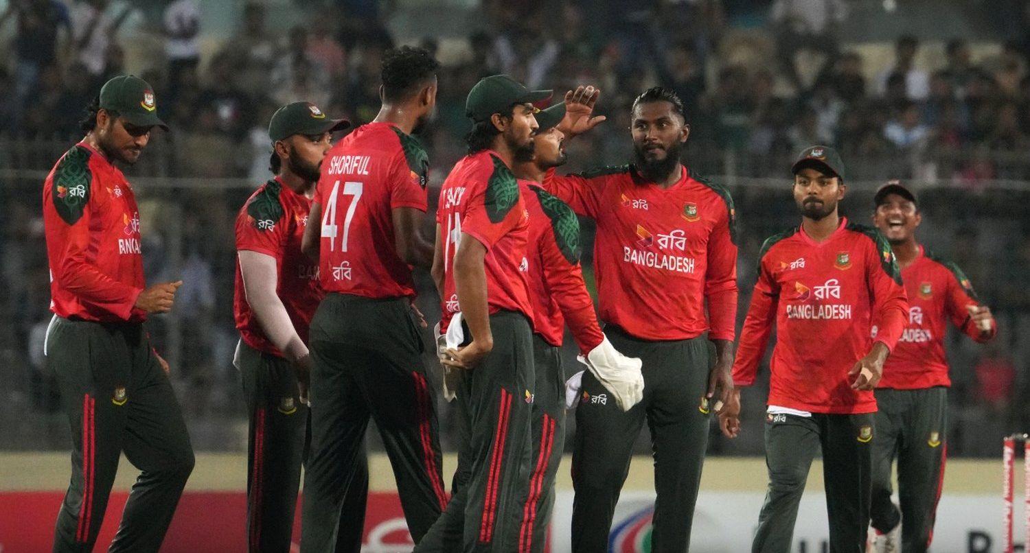 Bangladesh clinch historic T20I series win over Pakistan in Dhaka thriller