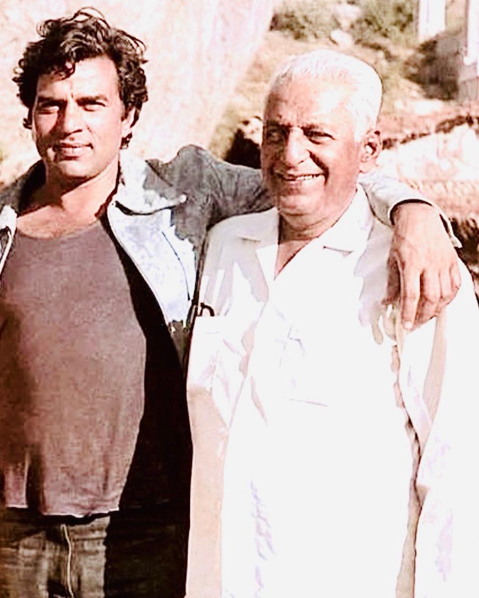 Dharmendra remembers the DOP of his Bollywood classic ‘Sholay’