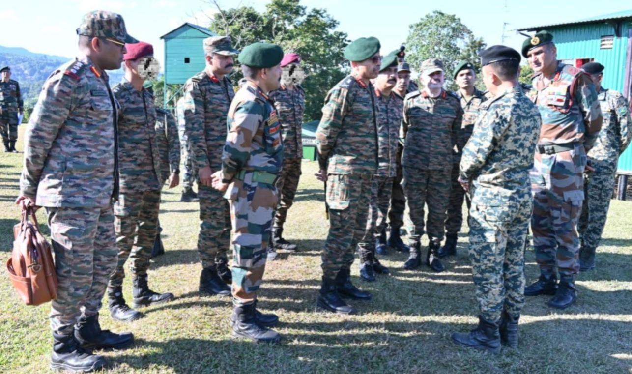Eastern Army Commander reviews security on Mizoram and Tripura border
