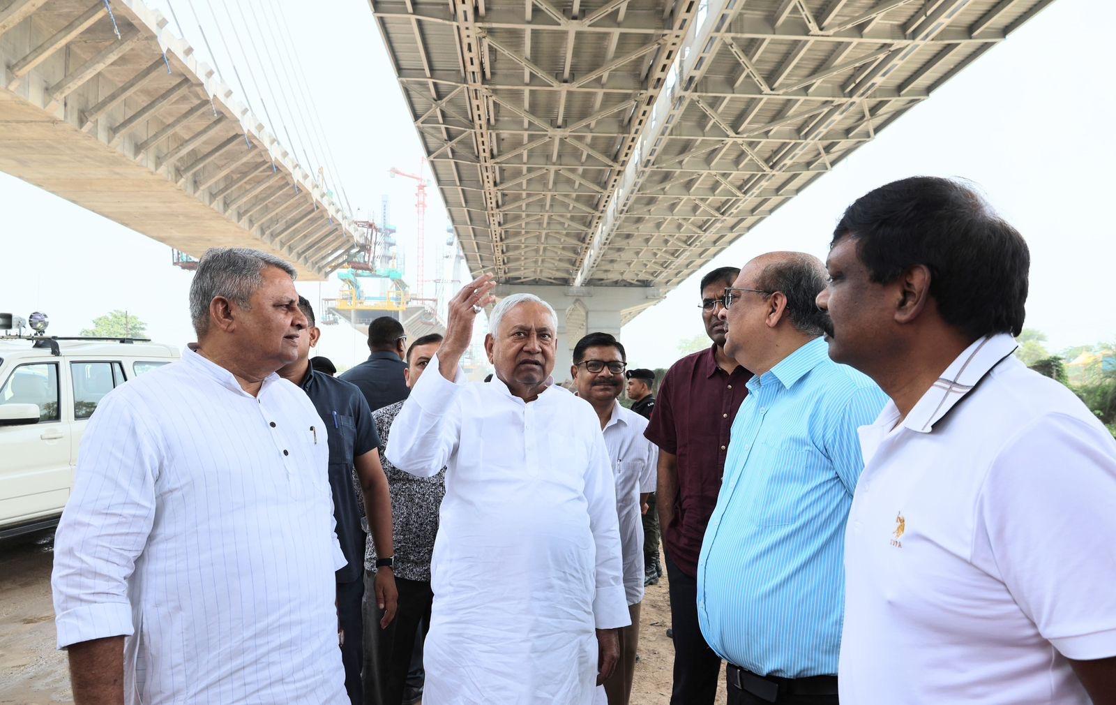 Nitish Kumar makes surprise visit to inspect new four-lane bridge near Gandhi Setu in Patna