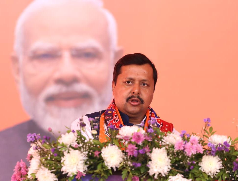 BJP workers are among people, Oppn has ‘part-time politicians’, says Nitin Nabin in Gujarat