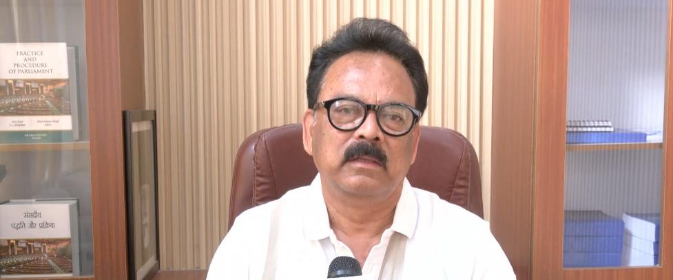 Opposition backs Kirti Azad over trophy temple visit row, calls for respecting all sentiments