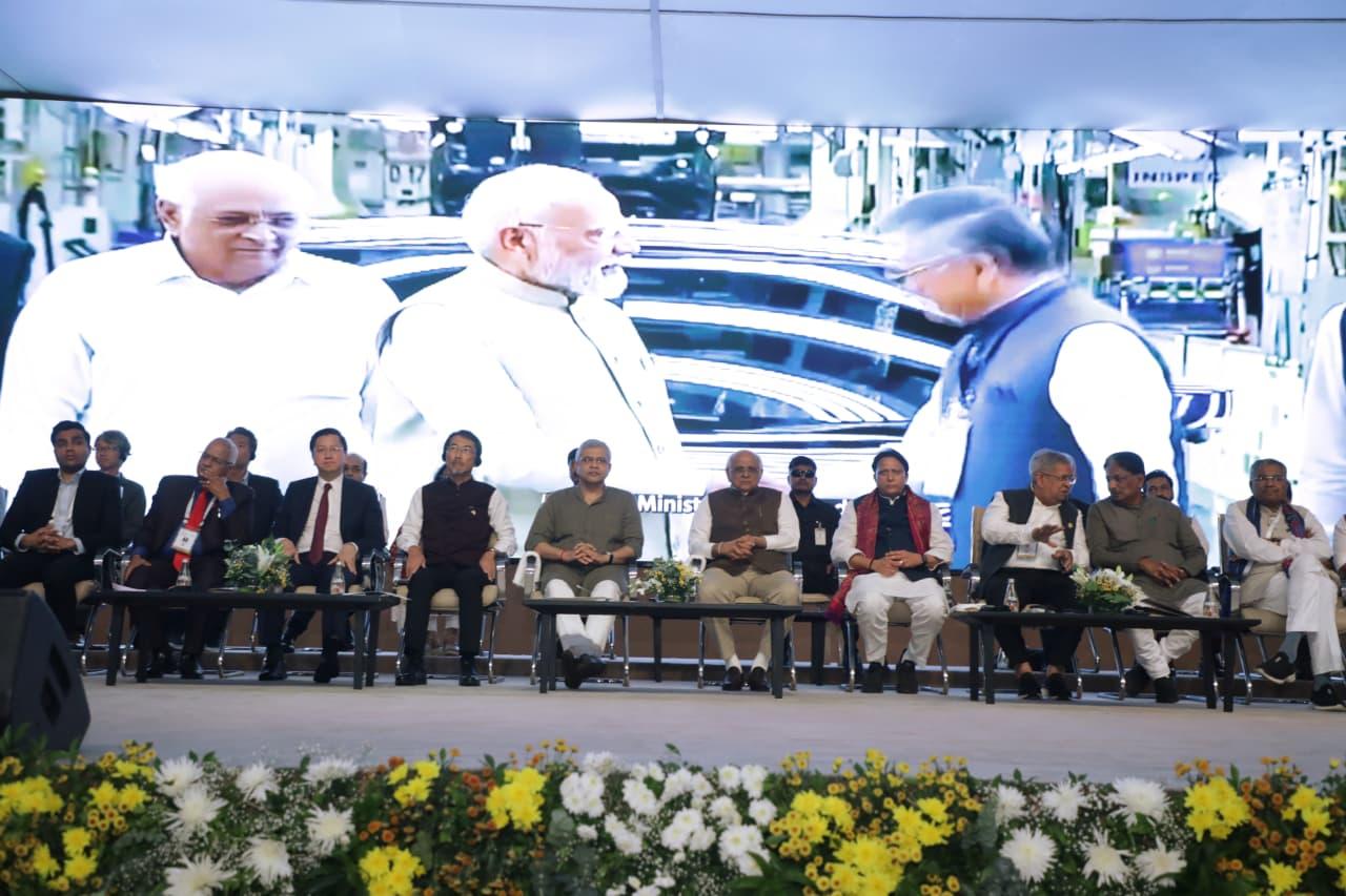Gujarat CM unveils ‘regional economic master plan’ for 6 economic regions