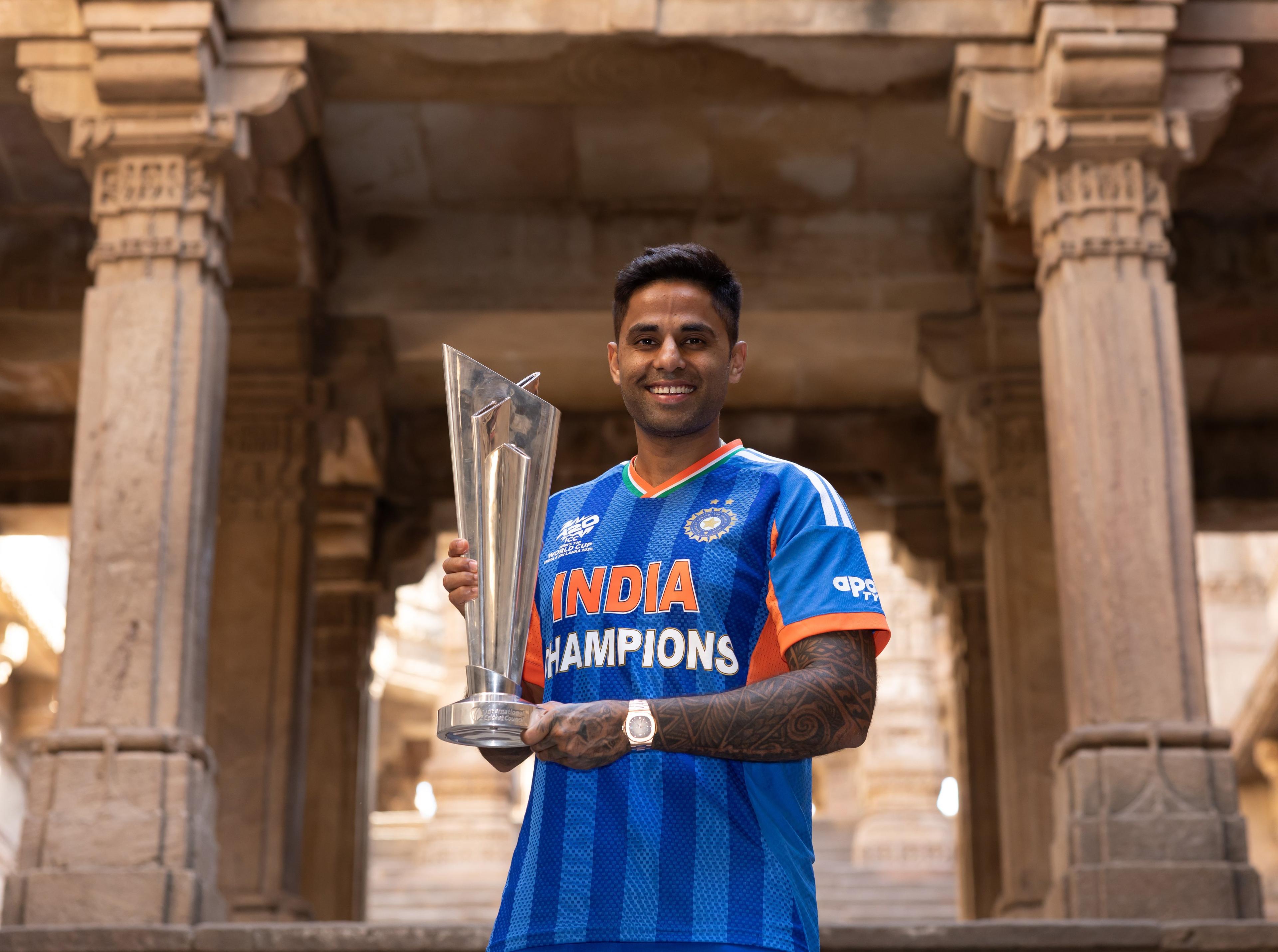 Suryakumar Yadav poses with T20 WC trophy at historic Adalaj Stepwell after India’s title triumph (Ld)