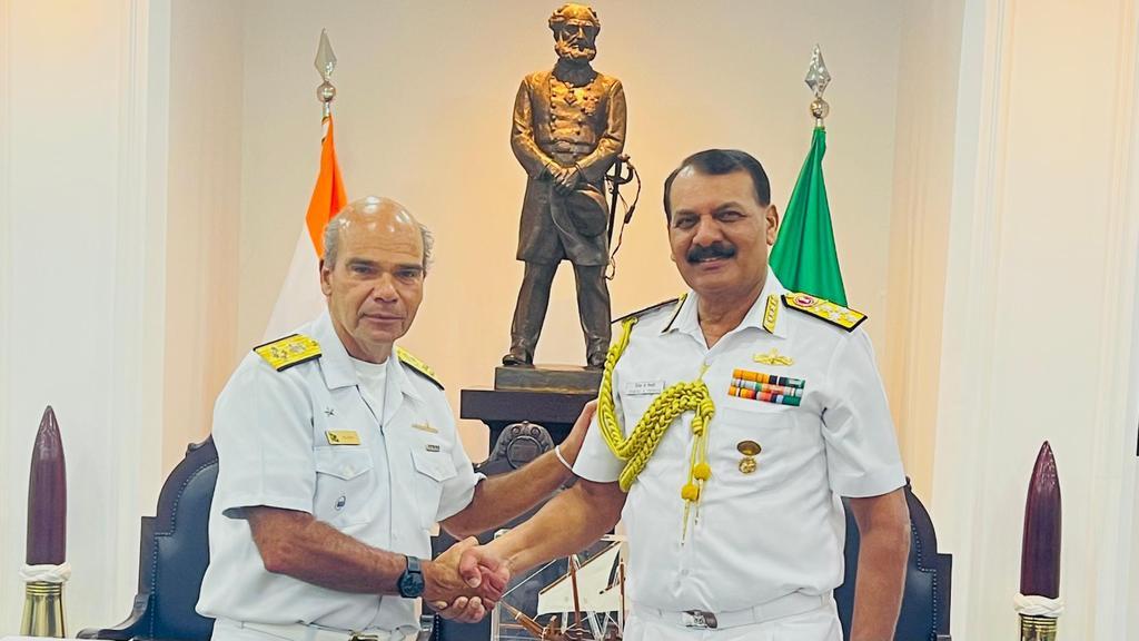 Indian Navy Chief discusses enhancing maritime cooperation with Brazilian Navy official