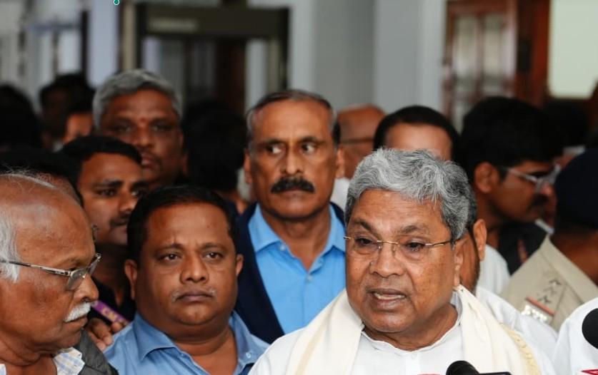 Ballari violence: K'taka CM says bullet fired into air accidentally hit Cong worker; probe on