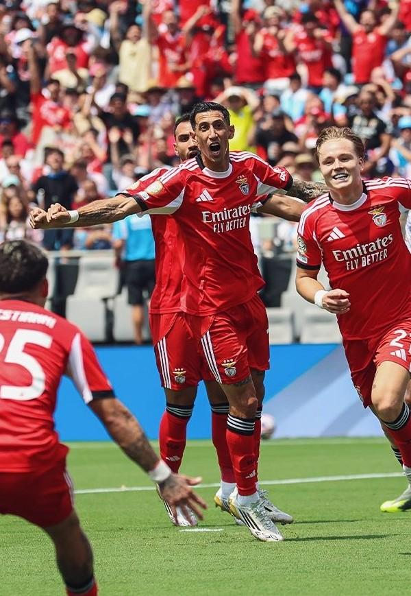 Club WC: Benfica beat Bayern to top Group C