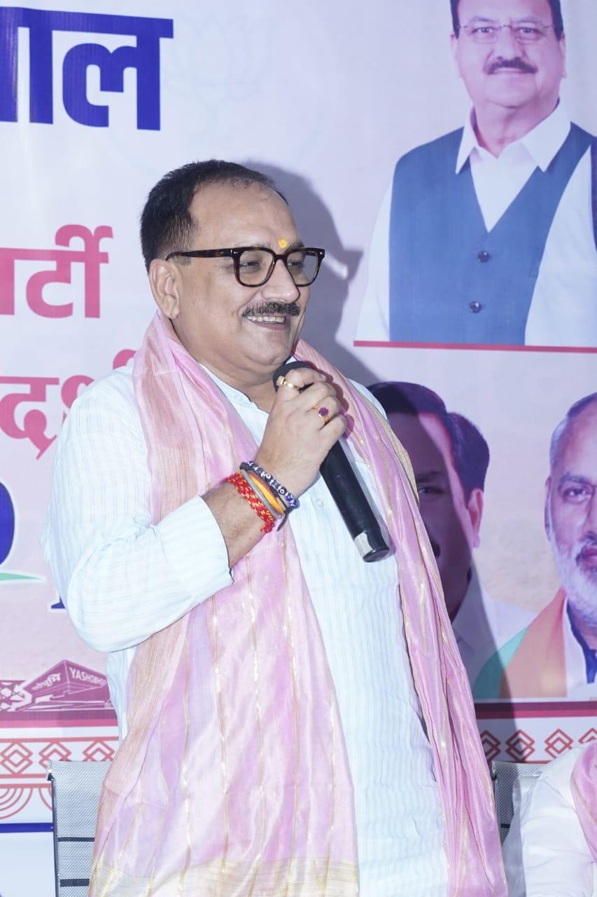 Sisodia's questioning: Delhi BJP chief says many AAP leaders will land in jail soon