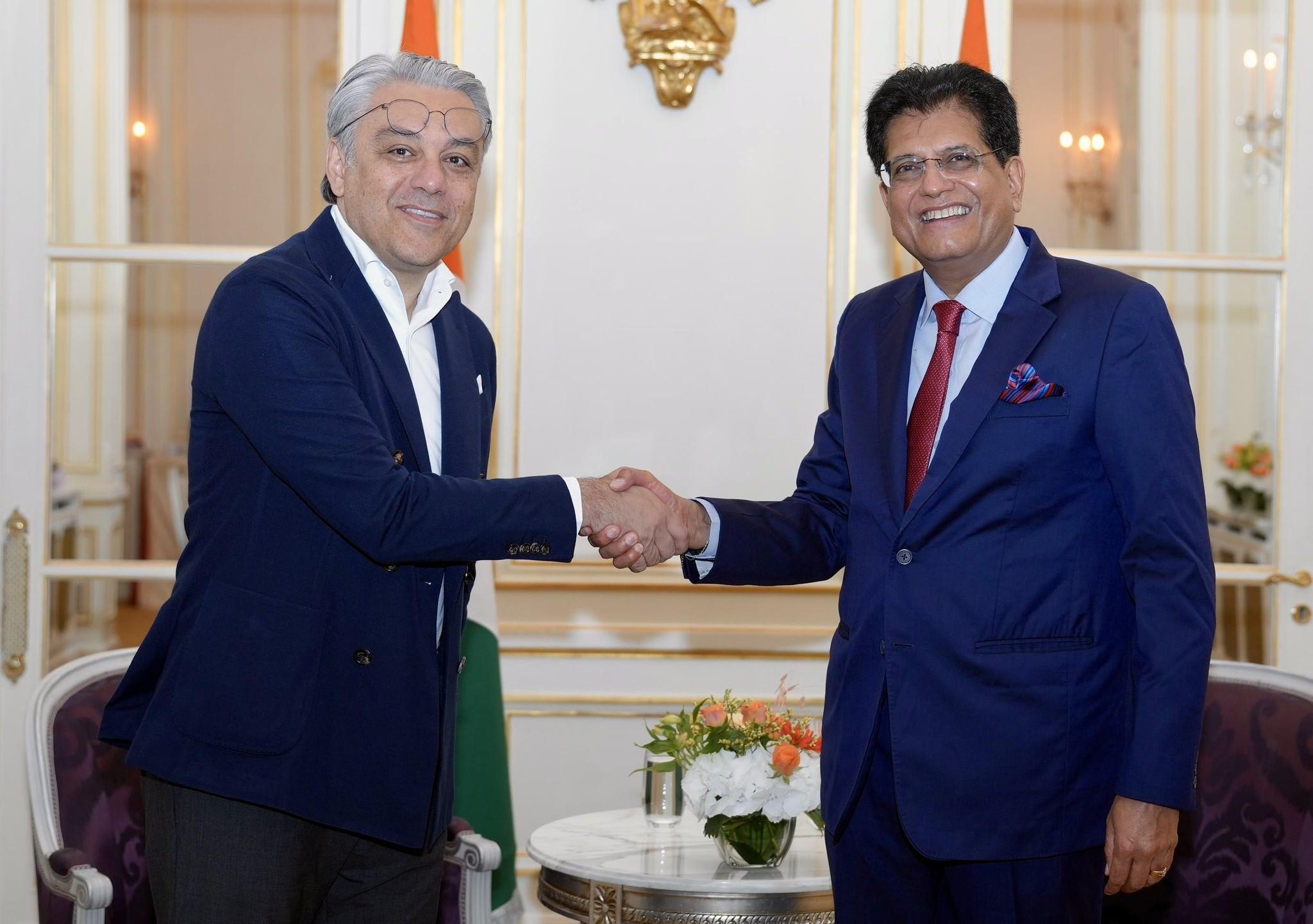 Piyush Goyal meets top global CEOs, discusses India's potential in EV, RE sectors