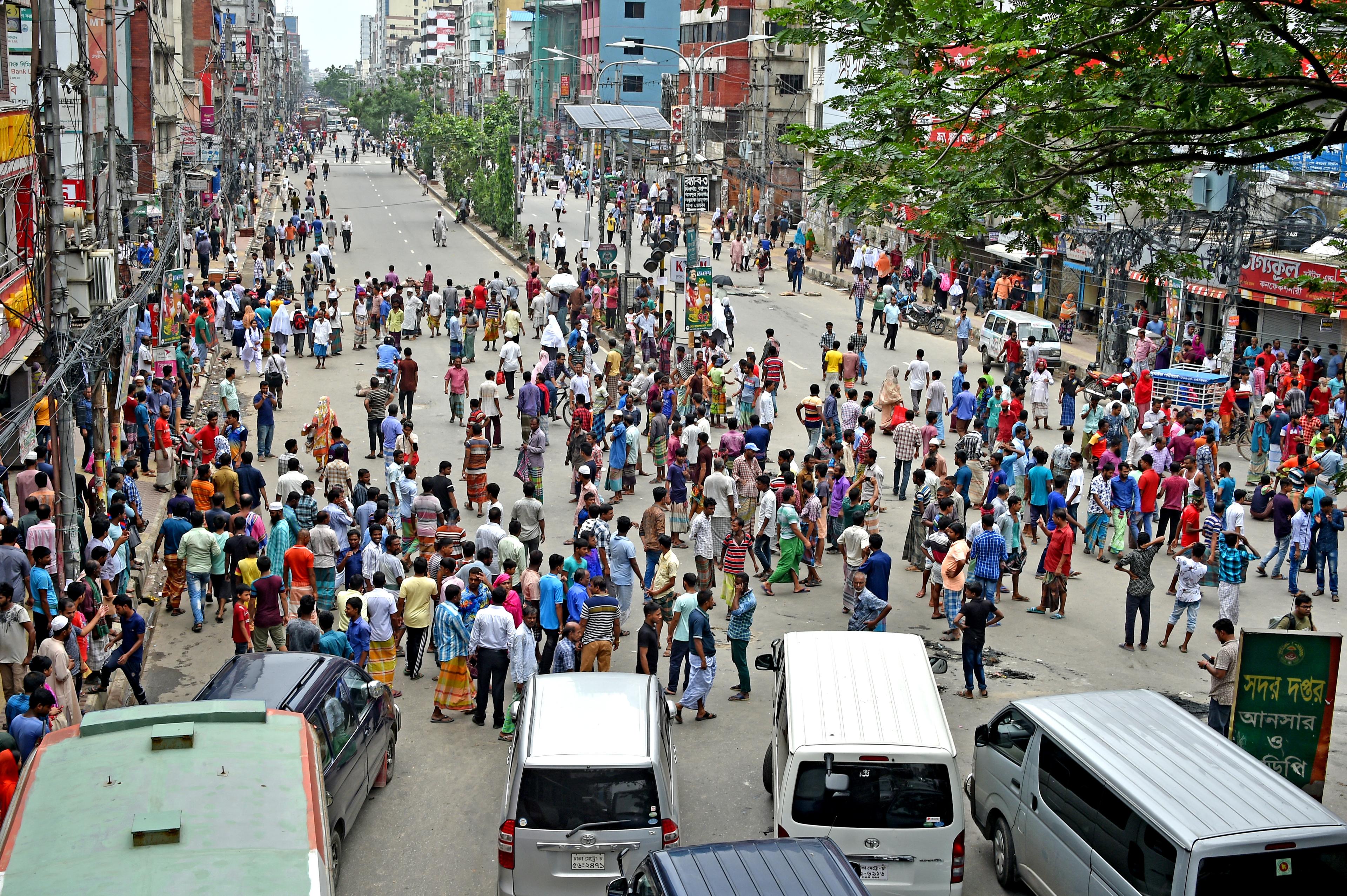 Bangladesh: Residents block major highways against EC’s demarcation of constituencies