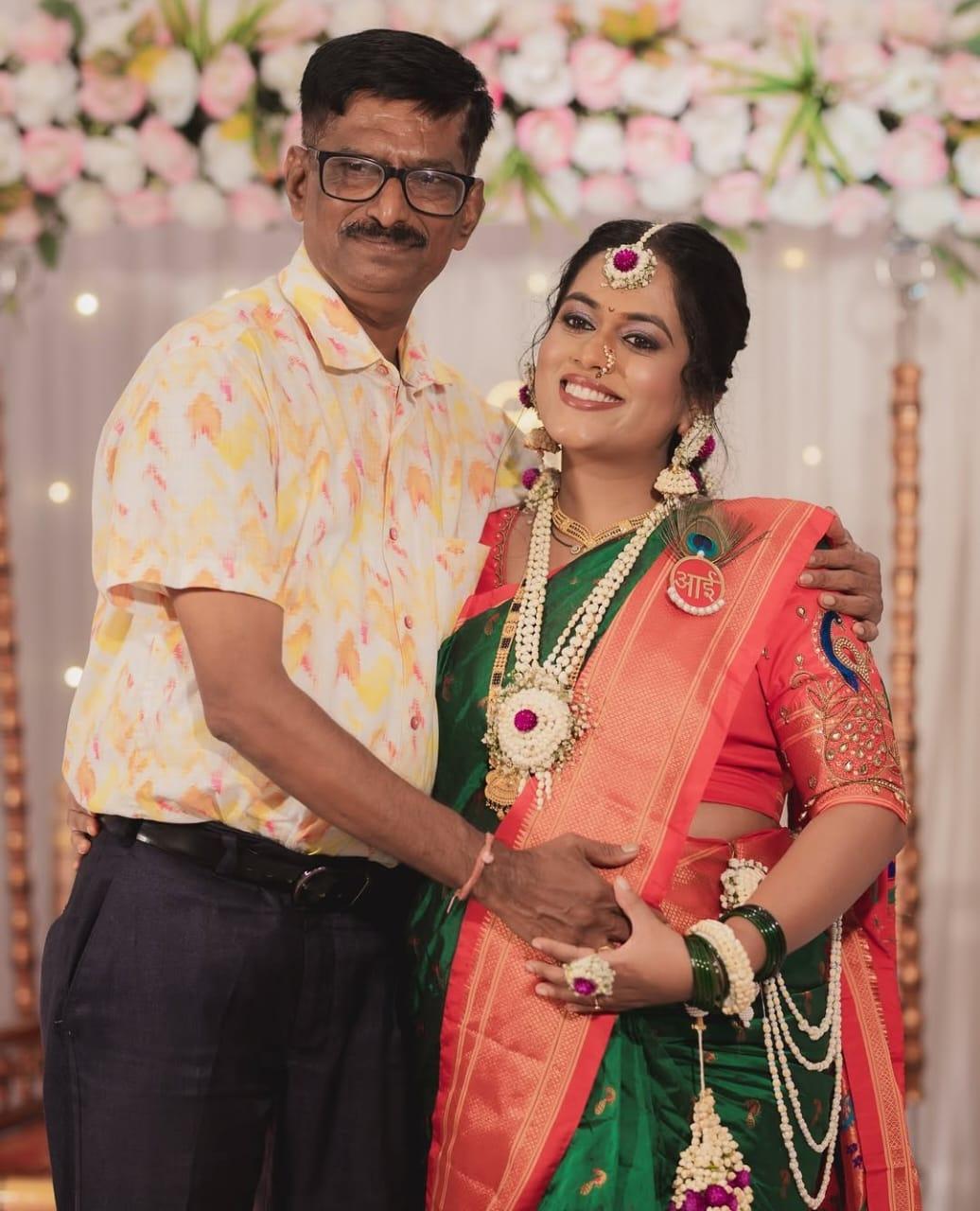 Indian Idol 12 fame Sayli Kamble shares photo from her baby shower with “Azoba & Ajees”