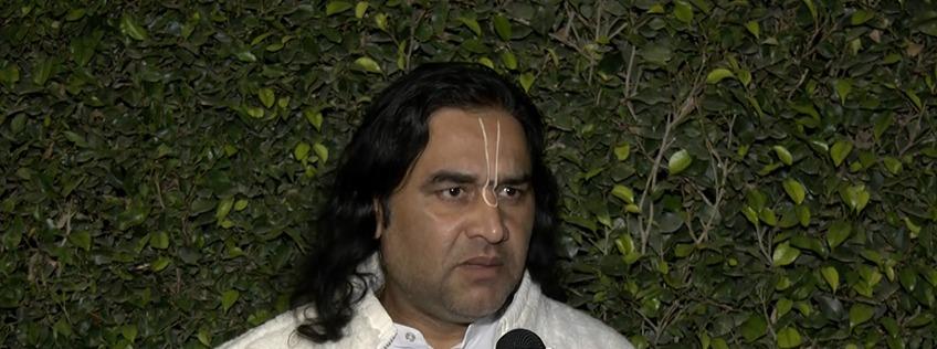 'Hurting sentiments of 100 crore Hindus': Devkinandan Thakur criticises SRK over Bangladeshi player issue (IANS Exclusive)