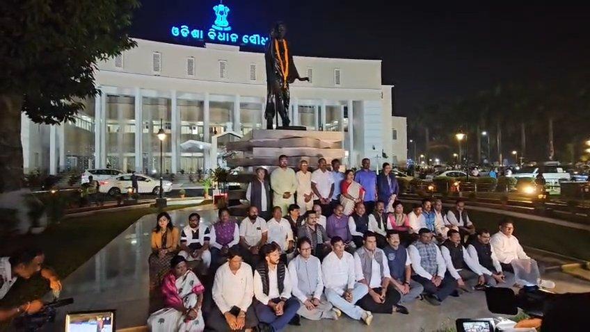 Odisha: Uproar in Assembly over BJP MLA’s remarks on Mahatma