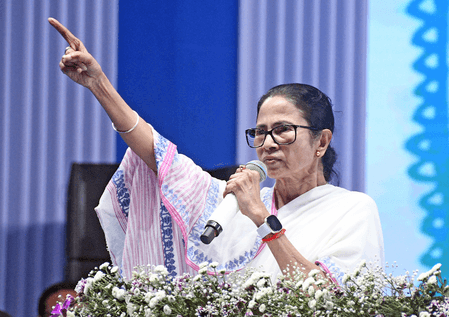 Mamata Banerjee reposes faith in judiciary after SC questions detention of Bengali migrant workers