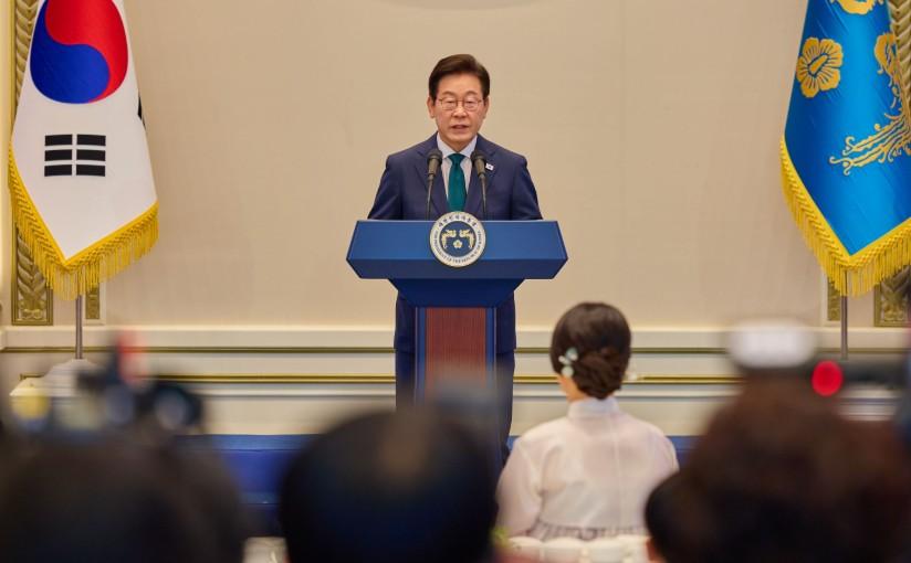 South Korean President Lee vows to respect North Korea's political system